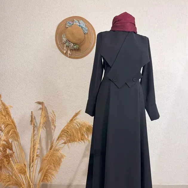 Düğme Detaylı Krep Elbise - Siyah