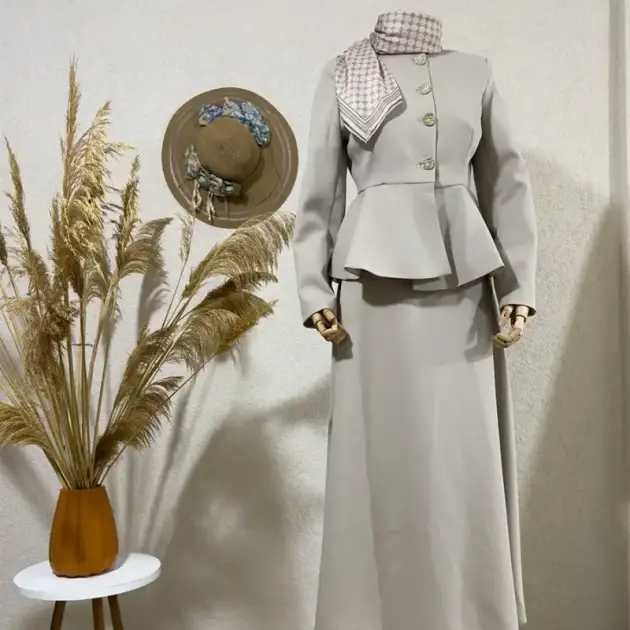 Volanlı Etek Takım – Taş